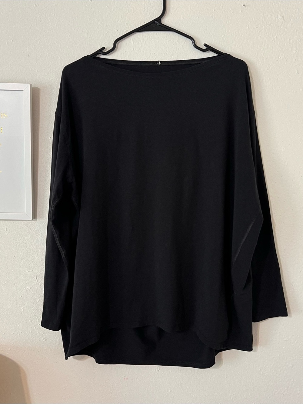 Lululemon black top